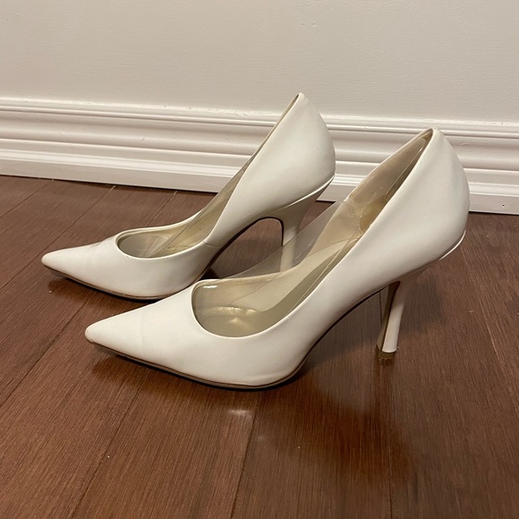 White Women's Heels patent leather - Picture 2 of 4